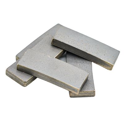 350 mm Einzelsäge Andesit Diamantsegment Bogenförmige Spitze 40*3,6*15 mm für Schneidwerkzeug
