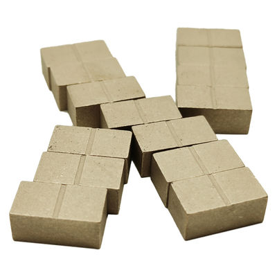 24*10*10 Sandwich-Diamantsegmente Rundsägen für das Schneiden von 1700 mm Beige Travertin