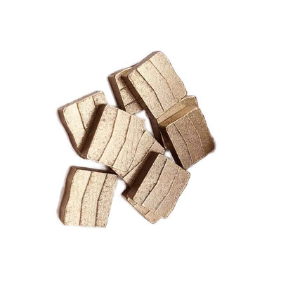 Gute Schärfe und lange Lebensdauer 24*7.2/8.0*15mm Diamantsegmente für Granit M-Typ
