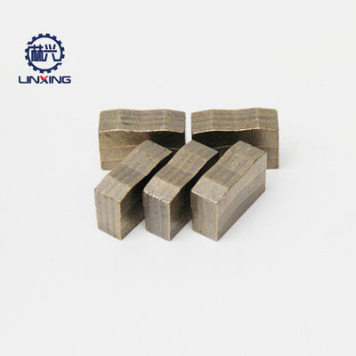 Gute Qualität Multiblade Diamantsegment 24x8.8/9.6x15mm für nasses Schneiden von Granit