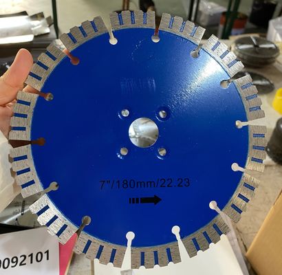 Ti-beschichtete 180 mm Diamantblatt-Schneidscheibe zur Veredelung von Vulkanstein in Mexiko