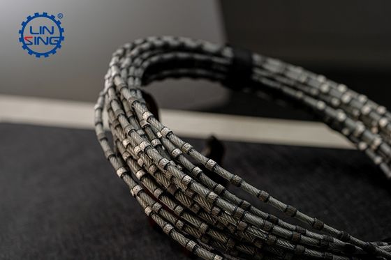 Steinschneidende Diamantdrahtsäge mit 11,0 mm Bead-Durchmesser und 37 Stück Perlen pro Meter
