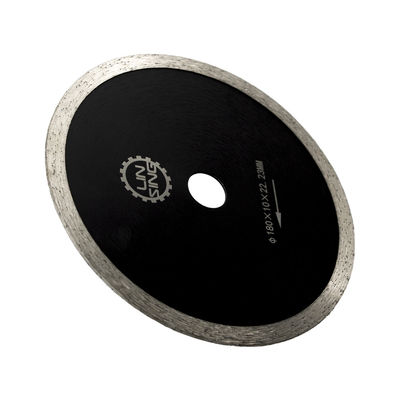 Schneiden Stein mit Zuversicht mit HOT PRESS D180mm kontinuierlichen Rand Diamant Schneidscheiben