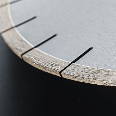 Stabile Leistung und lange Lebensdauer D400 Diamantsägen für Marmor mit Diamantmetall