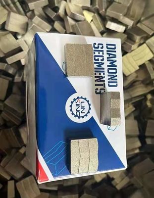13/15/20mm Silber-Mehrblätter-Diamantsegment für das Schneiden von Marmor-Granit 5,5-6,5 mm
