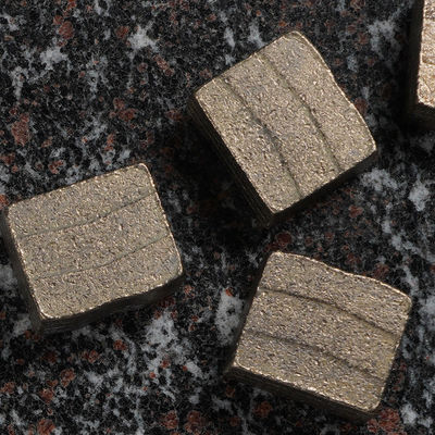 Mehrschichtartiger K-Form Sang Diamantsegment für Indonesien Segmenthöhe 13/15/20mm