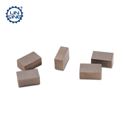Kundenspezifische Unterstützung OBM Diamantsegment 24*10*15mm für 1600mm Sägeblatt in Indonesien
