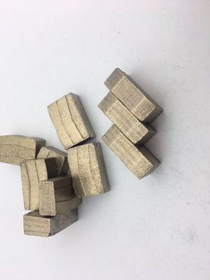 Kundenspezifische Unterstützung OBM Schnellschneidende Diamantsegmente für Granit Multi Saw Blade