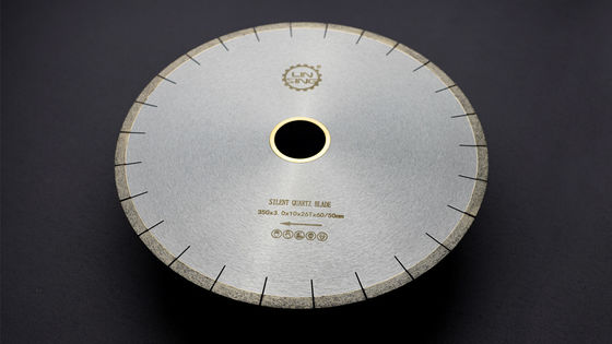 Diamond Saw Blade für Quarzit-Schneid- und Kantenmaschine 350 mm Segment geschweißte Klinge