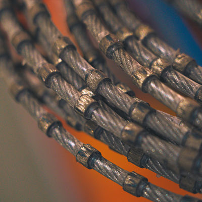Diamantdrahtsäge zum Profilieren von D11.0 mm und D8.3 mm mit Diamant- und Metallpulver