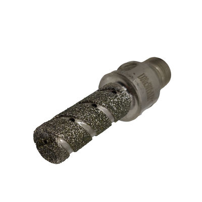 Anstrengungsloses Bohren von Porzellanfliesen mit Metall- und Diamant-elektroplattiertem Fingerbit