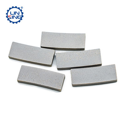 350 mm Einzelsäge Andesit Diamantsegment Bogenförmige Spitze 40*3,6*15 mm für Schneidwerkzeug
