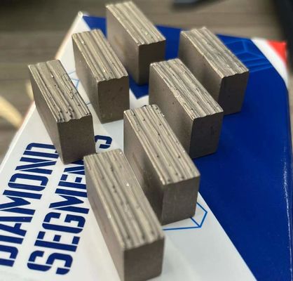 OEM-Unterstützung Maßgeschneiderte 24*8*13 mm Marmorsegment für 900 mm 1200 mm Kreissäge