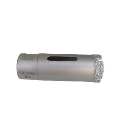 35 mm M14 Diamant-Biss für Trockenbohrungen Segmentiertes Dekton-Porzellan auf schwarzem Stahl