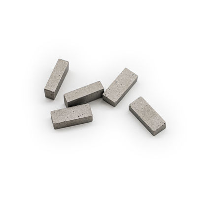 Ein hochwertiges Diamantbandsäge-Segment mit eigener Maschinenherstellung und Garantie