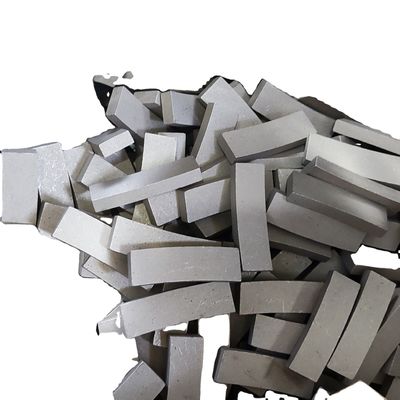 Diamond Sintered Saw Blade Segments für Steinschweißmaschine Kundensupport ODM