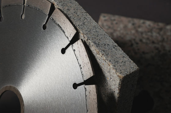 D105-D3500 mm Silber/Schwarzer Diamant Werkzeuge Granit Sägeblätter für verschiedene Durchmesser