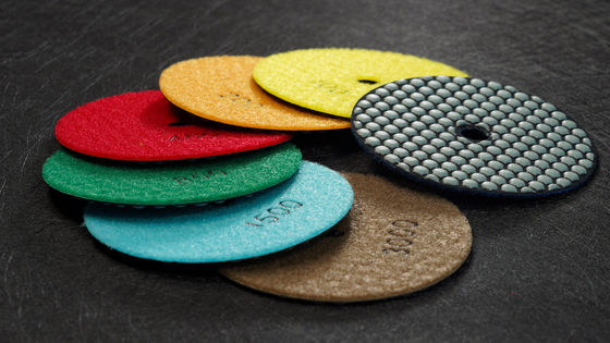 OEM-Unterstützung 125 mm Harzbindung Diamant Flexible Trockenpolieren Pad für Granitmarmor