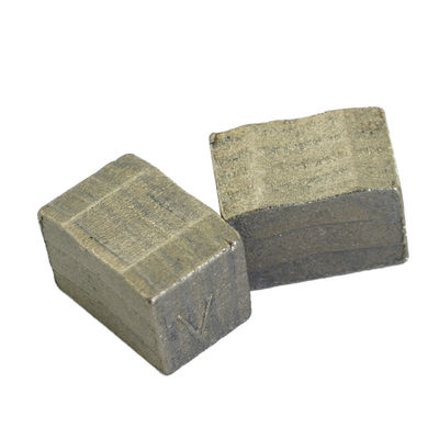 OEM-unterstützte Drei-Klingen-Diamantsegmente für das Schneiden von Bergbausteinen 22*15,6/16,4*15mm