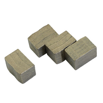 OEM-unterstützte Drei-Klingen-Diamantsegmente für das Schneiden von Bergbausteinen 22*15,6/16,4*15mm