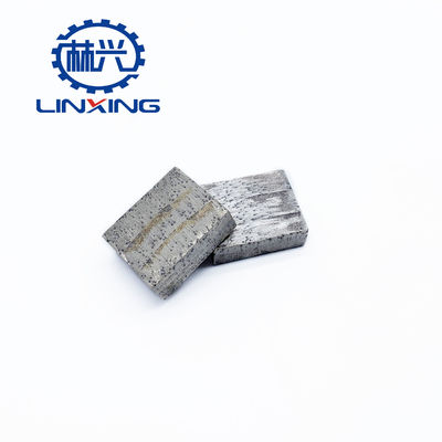 Sandwich-Schicht-Segment Sandstein Stein Diamant Spitzen für eine einzige Klinge Maschine 1200mm