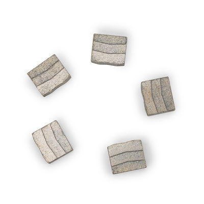 24*8.0/8.8*20.5MM Diamantsegment kundenspezifische OBM-Unterstützung für das Schneiden von hartem Sandstein