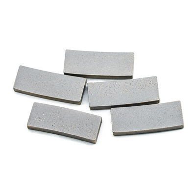 Customized OEM D1300MM Diamant Segment Spitzen mit Metallpulver und Diamantpulver