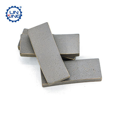 Customized OEM D1300MM Diamant Segment Spitzen mit Metallpulver und Diamantpulver