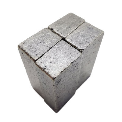 Diamantschneidsegment für mittelschwere Granitspitzen Größe 20*4,8/5,4*8mm A.A.-B. B-Grad