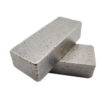 Diamantschneidsegment für mittelschwere Granitspitzen Größe 20*4,8/5,4*8mm A.A.-B. B-Grad