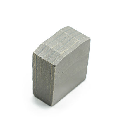 24*13,6/14,4*20,5 mm Diamant-Schnittsegment für Granit mit höherer Schärfe